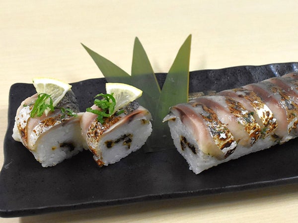 炙りしめ鯖の押し寿司