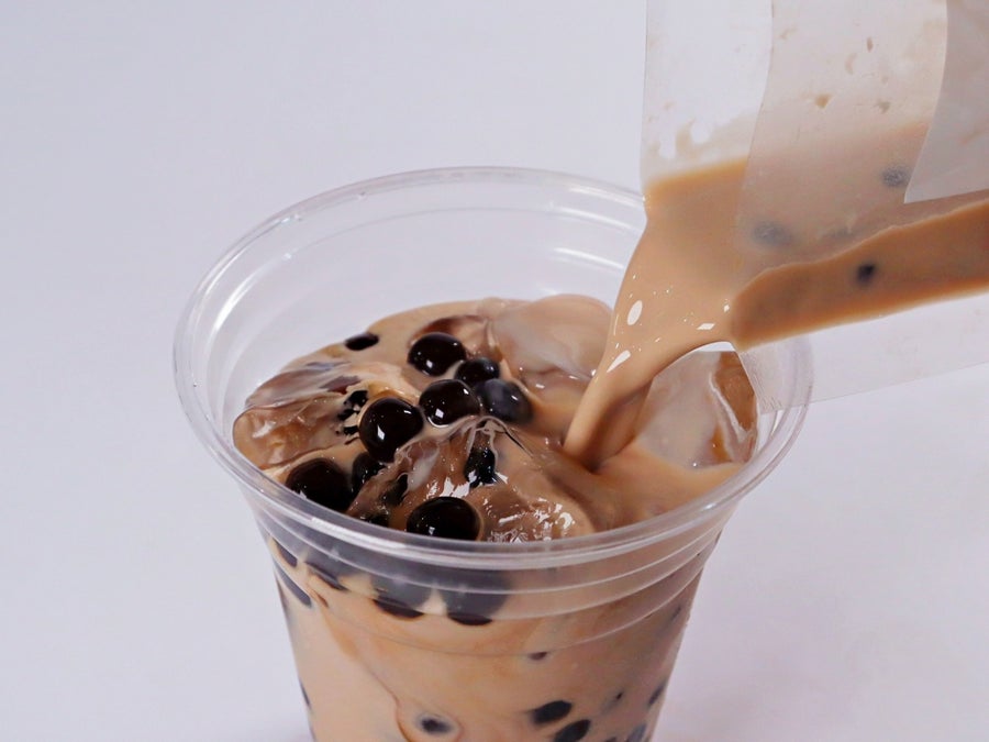 ただ注ぐだけ！牛乳いらずで提供できる「タピオカミルクティーパック」