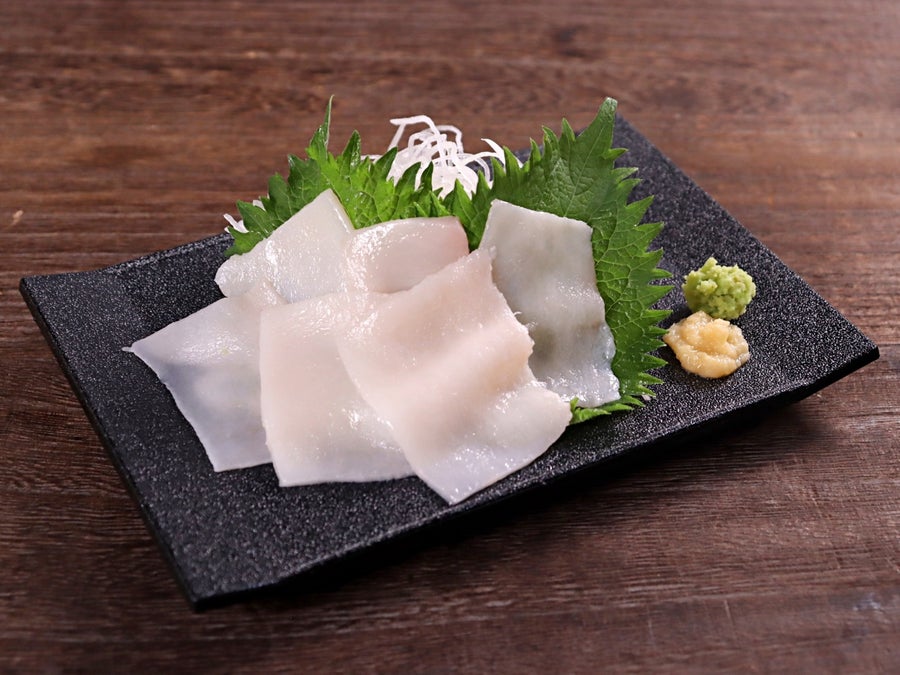 通が好む「くじらの皮下脂肪」スライス済み