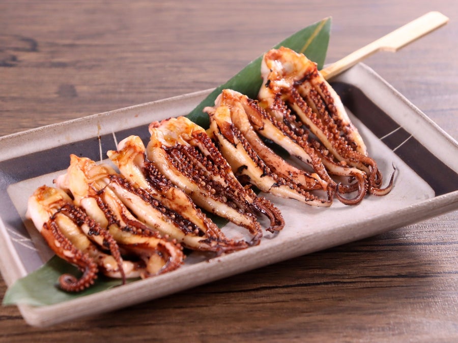 ゲソをのれん状に串打ちした、ボリューム感のある串