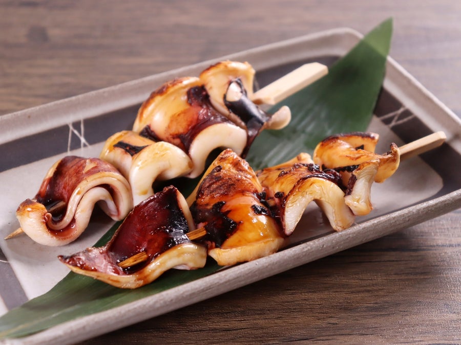 ボリュームのある見栄えのいい焼きいか串が提供できます。