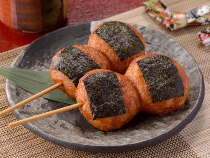 揚げる必要なし！解凍するだけで甘じょっぱいやわらかおもち