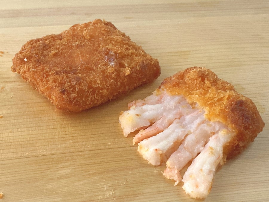 えびミンチではなく、まるごとのえびを並べた高級感