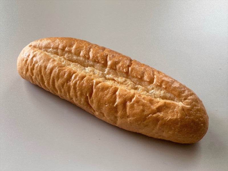 ドッグパンサイズのフランスパン。ドッグにもサンドにも使えます。