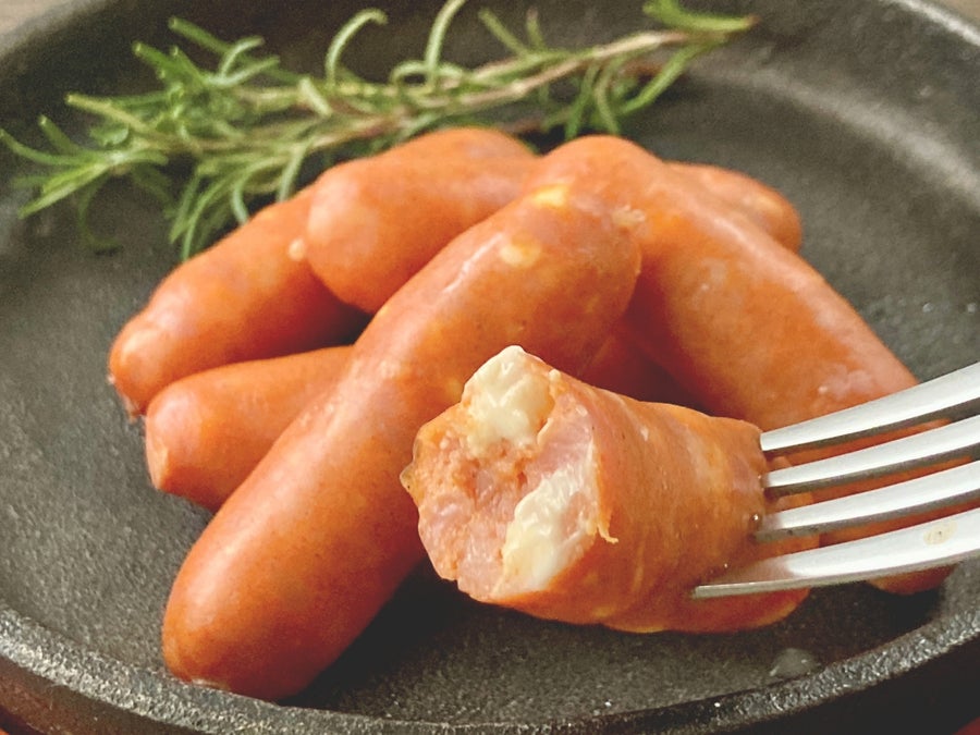 辛口チョリソーとまろやかチーズのちょっと珍しい組み合わせ