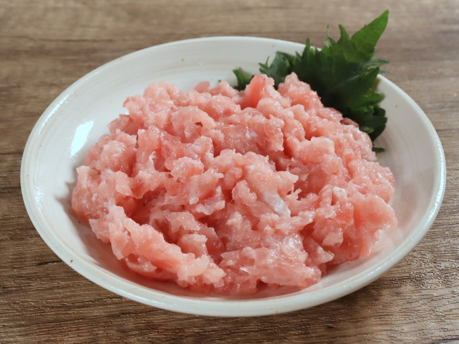 すぐ解凍できてすぐに使える少量100gパックのまぐろたたき