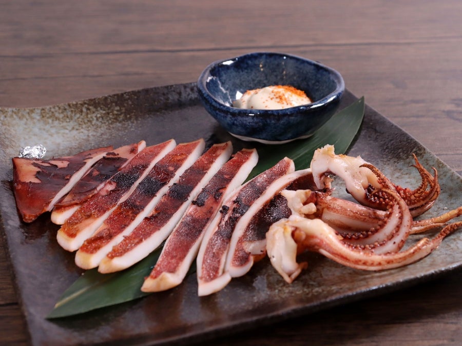 身厚でやわらかな、いかまるごと一夜干し。