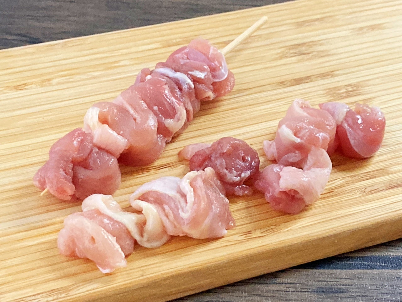 国産鶏もも・1本約40g×40本入・15cm串