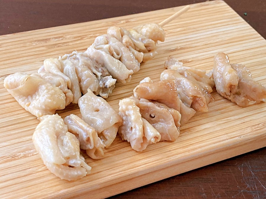 皮のむちむちした食感が好きな方に。1本約40g×50本入・15cm串