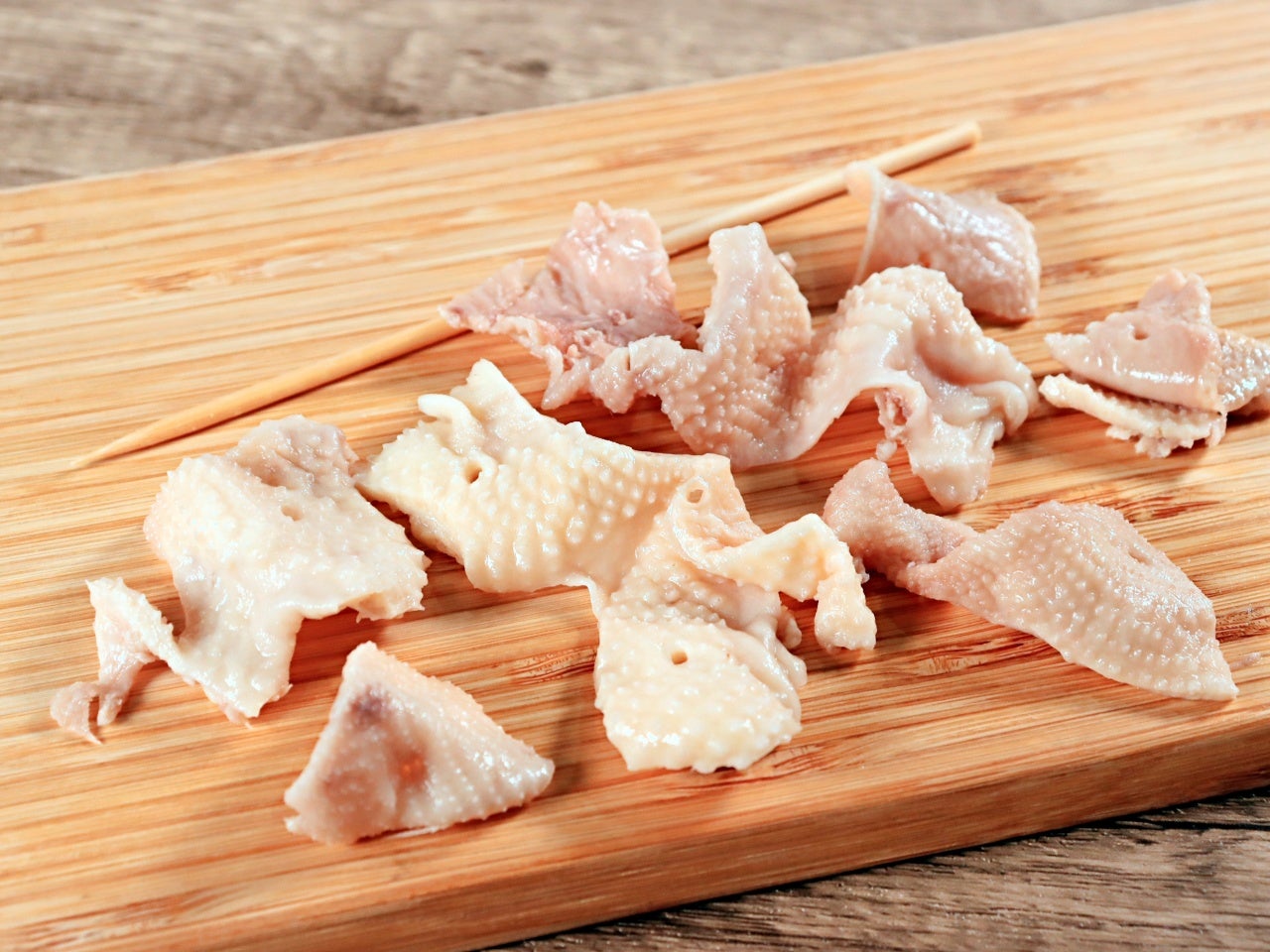 業務用 【大山どり】皮串（35g） 20本 冷凍｜業務用食品・食材や冷凍