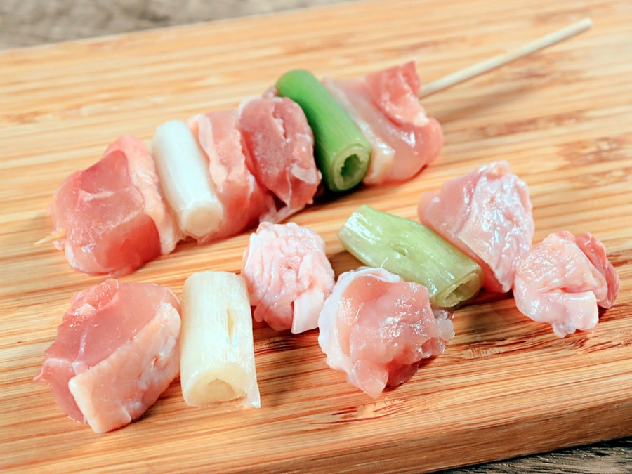 ブラジル産鶏もも・1本約35g×30本入・15cm串