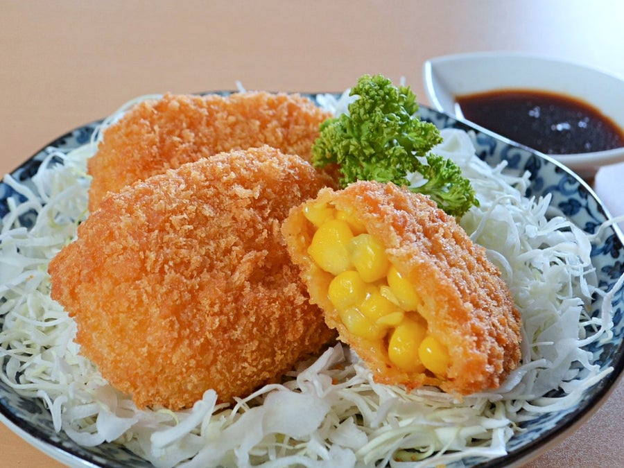 コロッケではありません!バターコーンをまとめたフライ