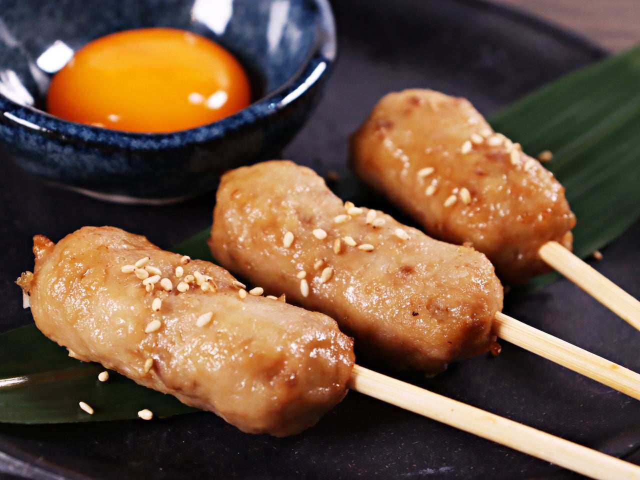 業務用 みつせ鶏直火焼きつくね串手ごね風（27g） 8本 冷凍｜業務用