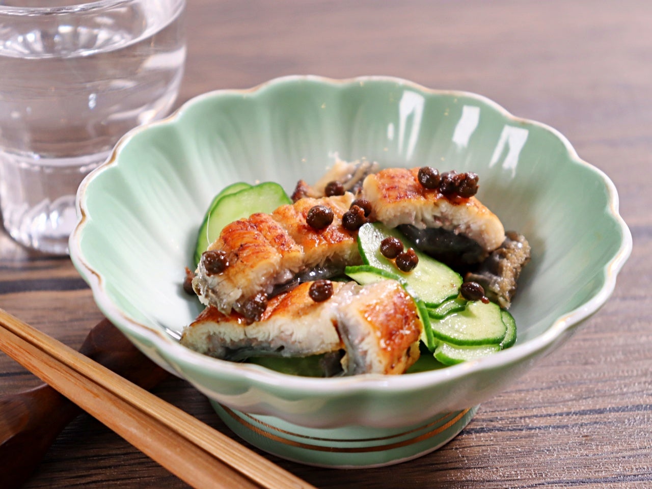 カットして「うざく」などの料理にも