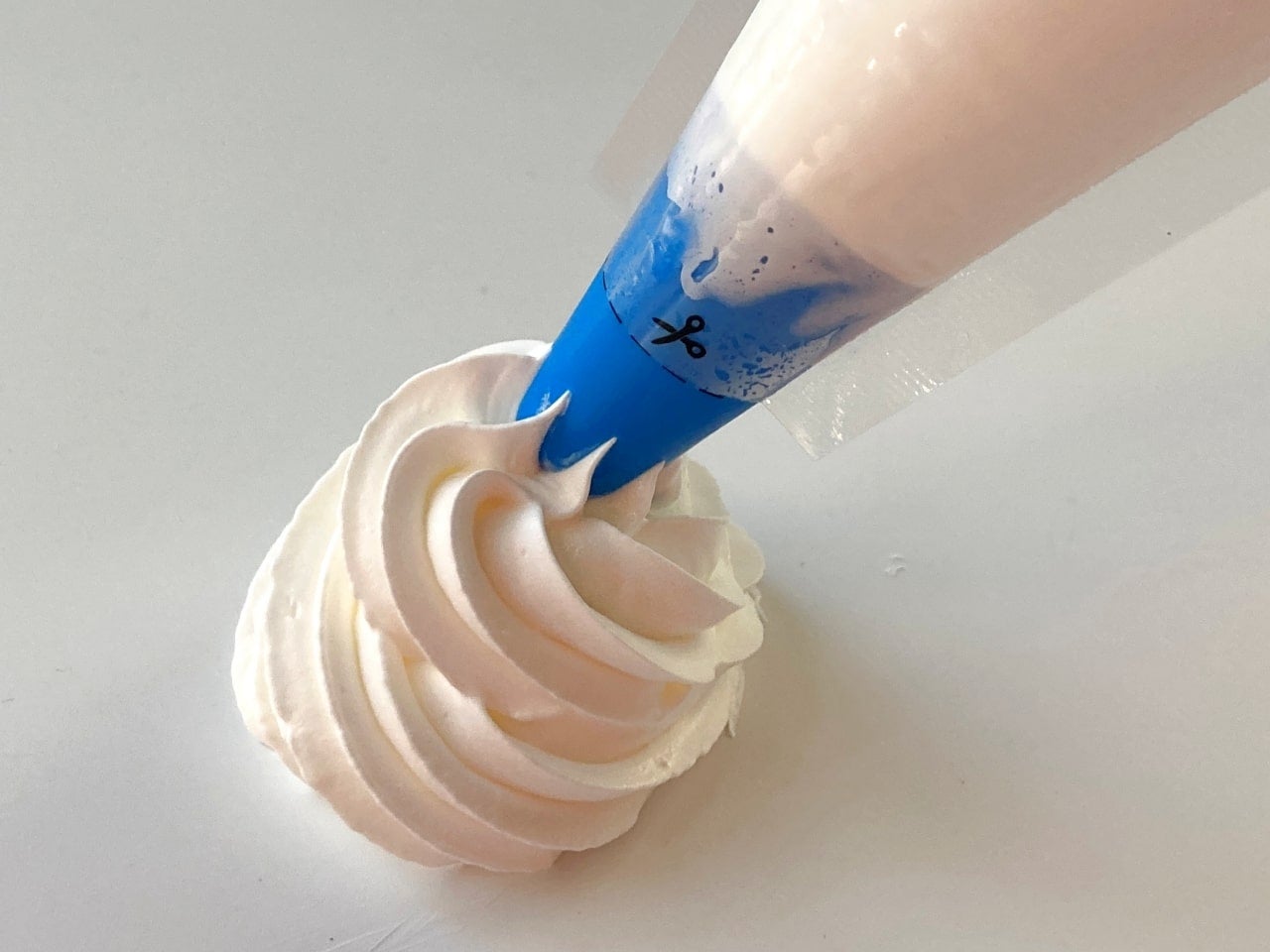 ホイップ（パフェトップライト） 1000ml