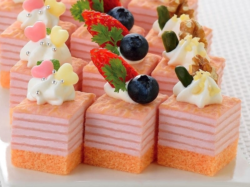 ミニカットケーキ ミルクレープ（いちご） 1台