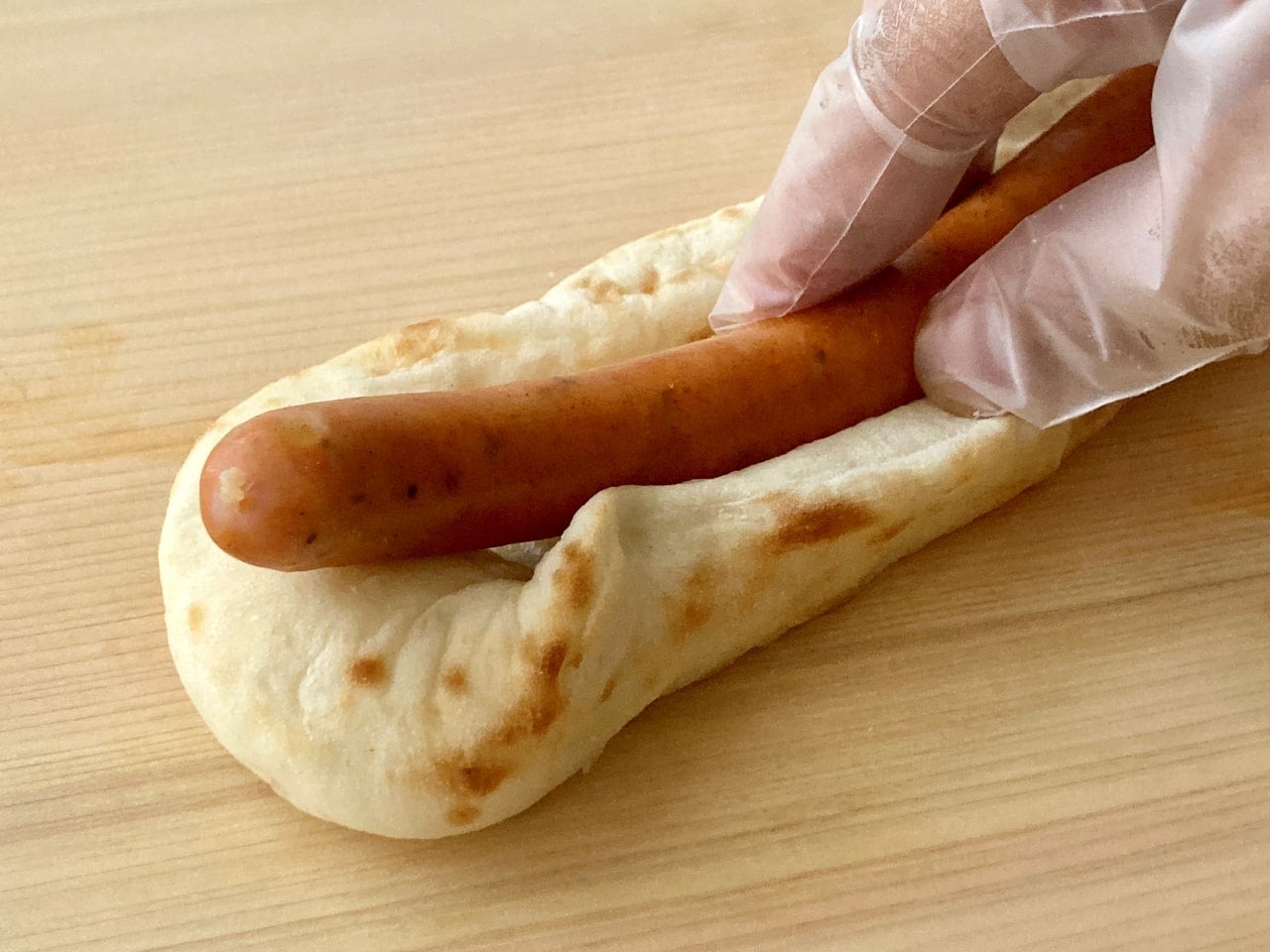 窪みの幅は約3cm