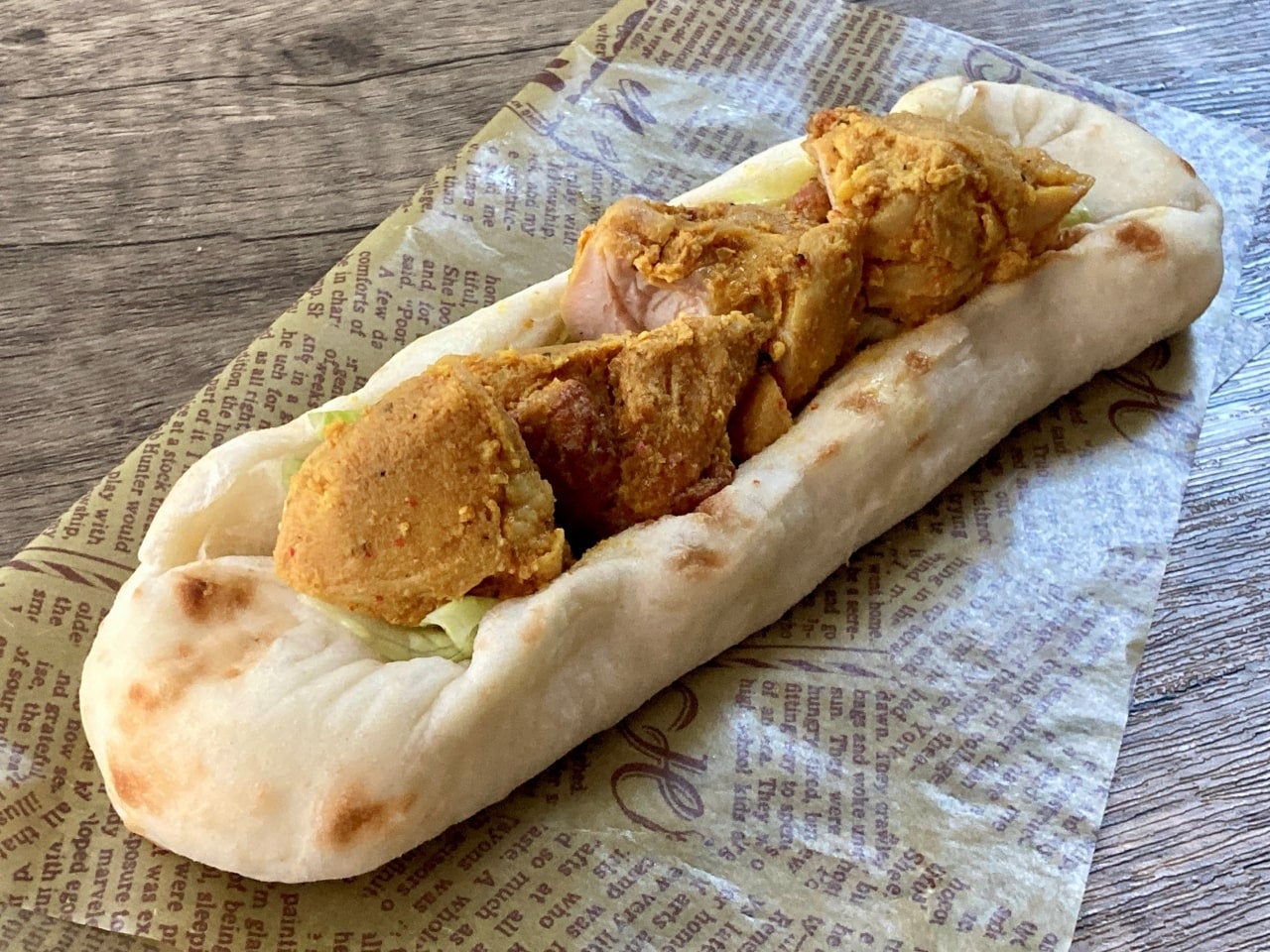 タンドリーチキンのナンドッグ