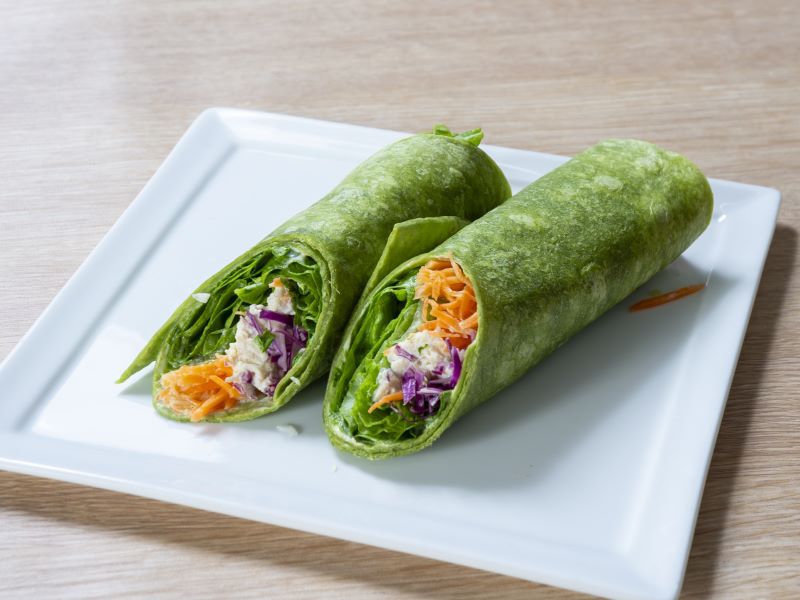 2本にカットして、断面を見せたり