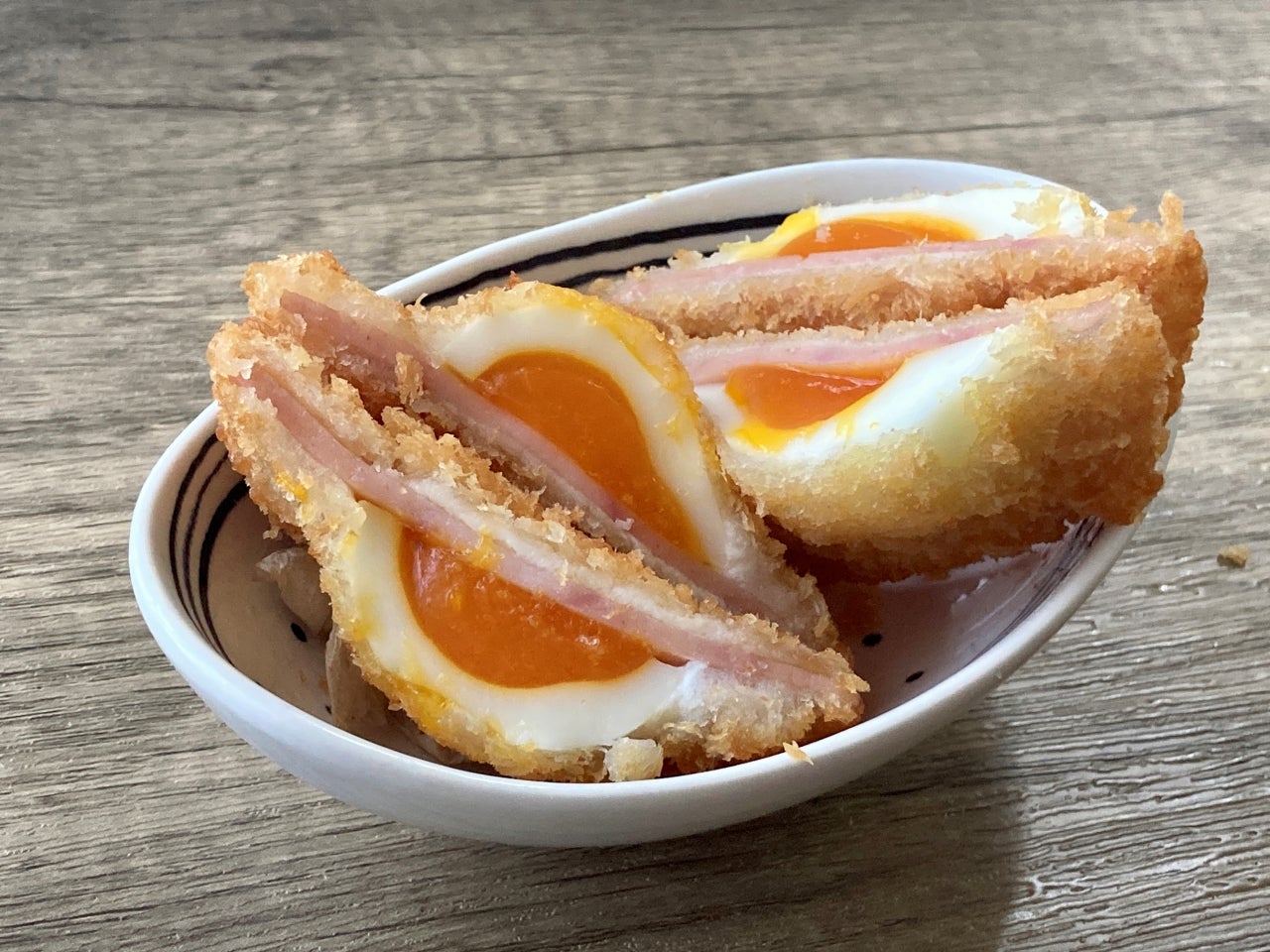 断面を見せた盛り付けがインパクトあり