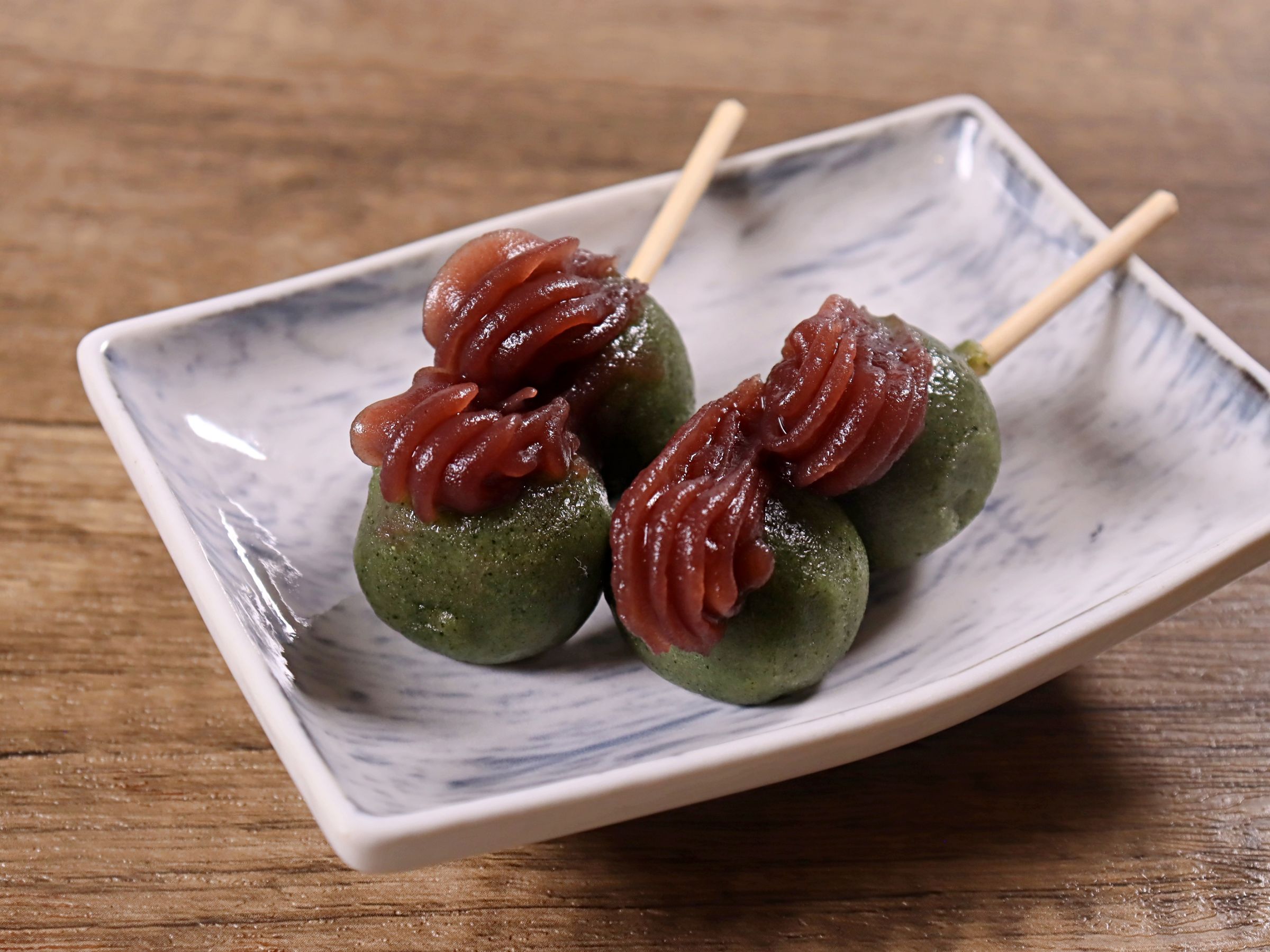 こしあんよもぎだんご