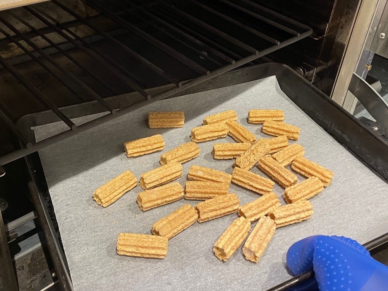 チュロス（ミニカットタイプ） 500g｜業務用食品・食材や冷凍食品の