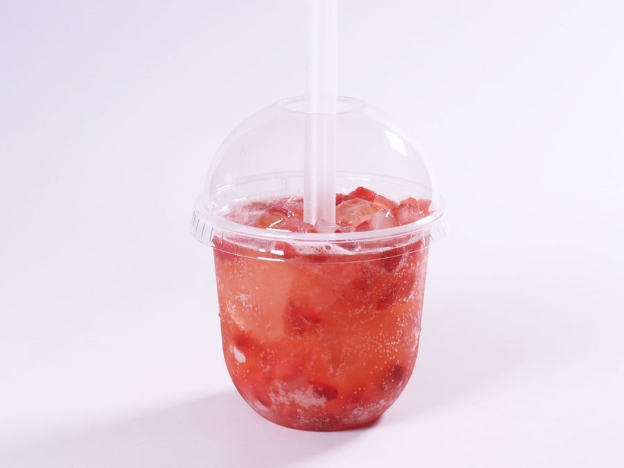 ナタデココ・果実・シロップがワンパックに!「飲むナタデココ」の素