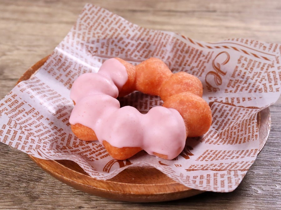 もちもち食感の生地と、独特のかわいいリングが大人気