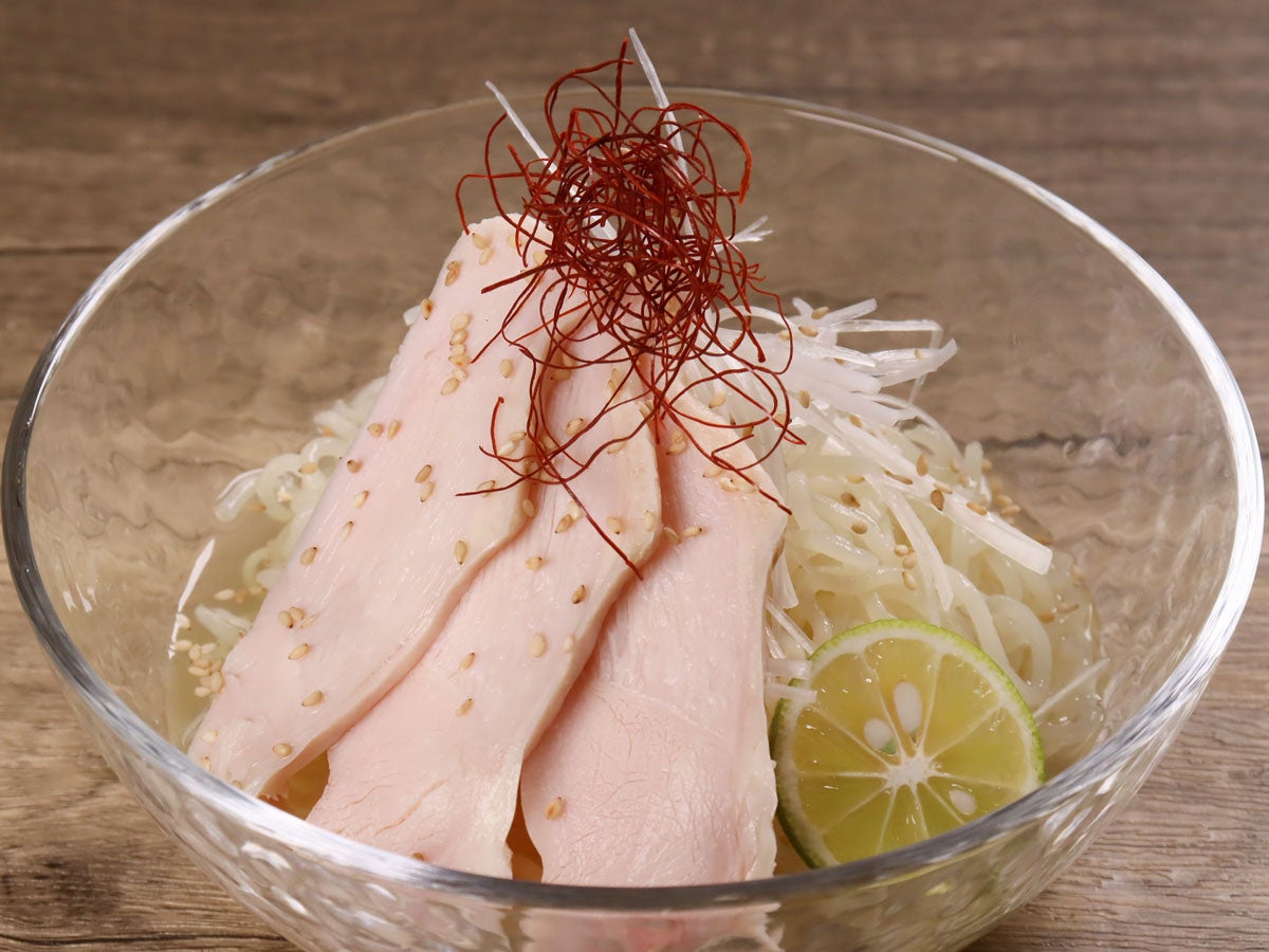 極み蒸し鶏のゆず塩冷麺