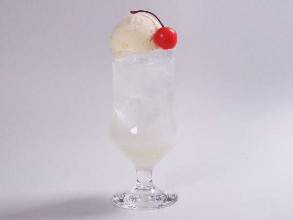白いクリームソーダ