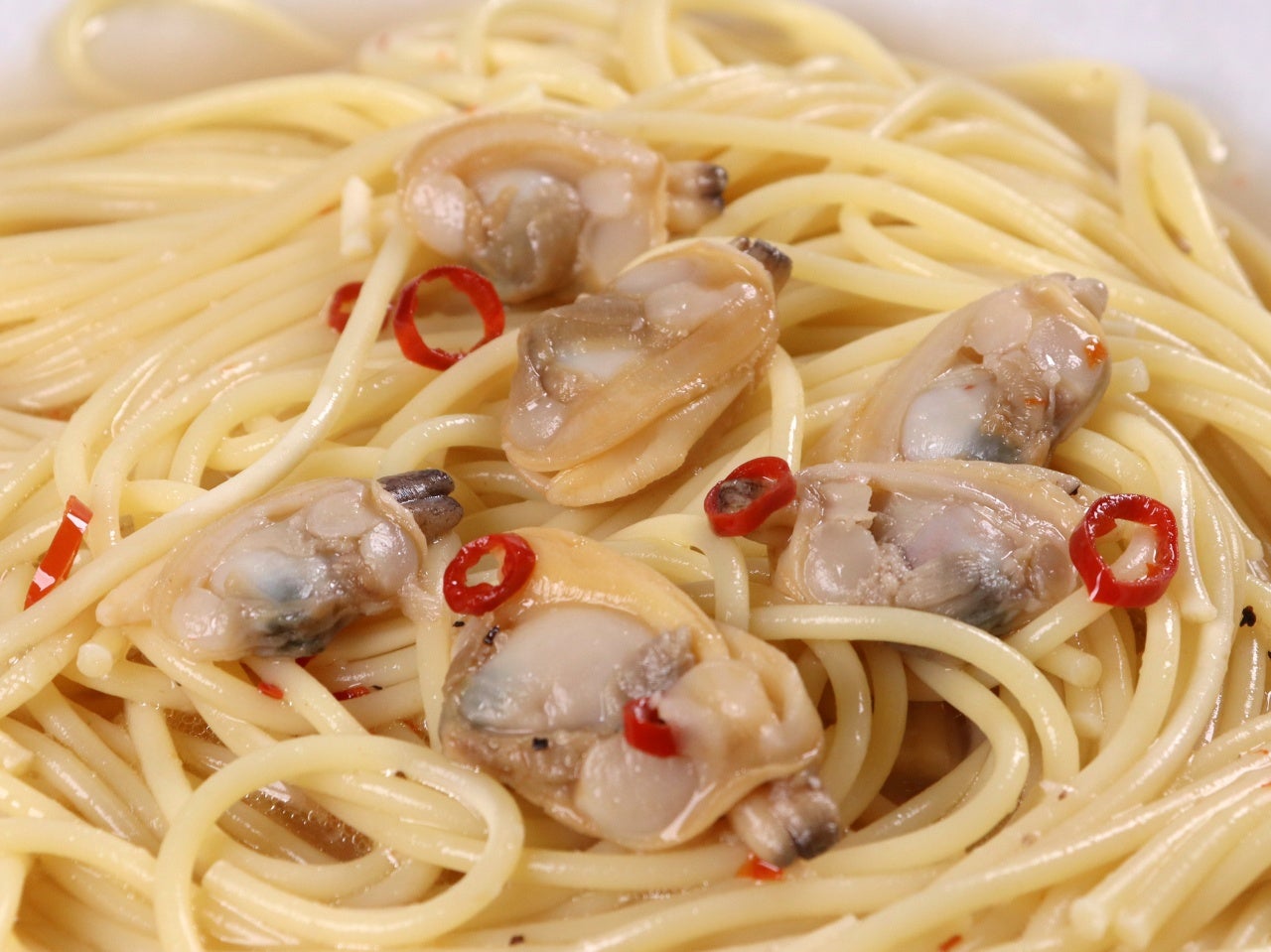 業務用 パスタソース ボンゴレビアンコ〈MCC〉 5食 冷凍｜業務用食品