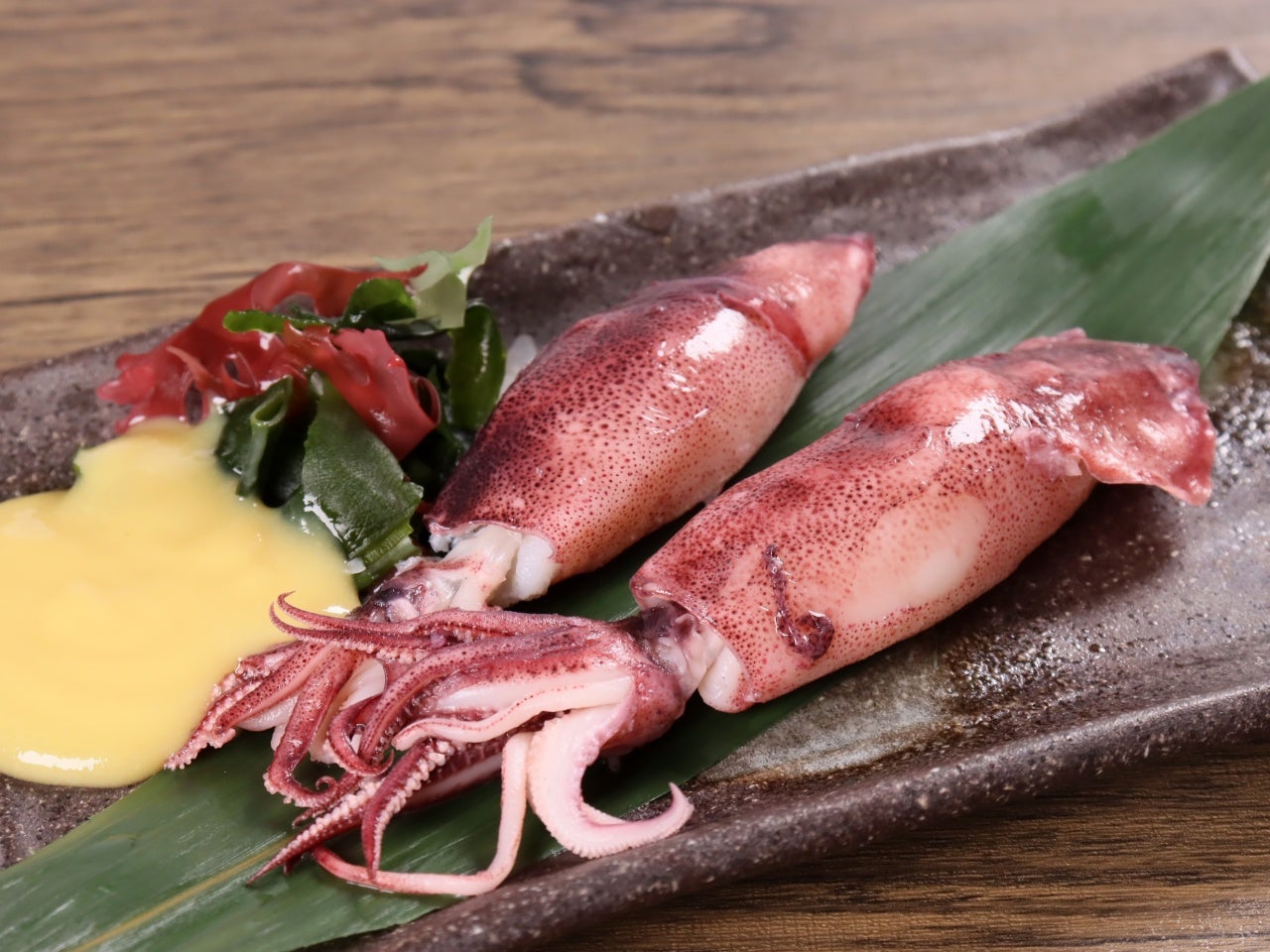 魚社会・ユリイカ01ほか 業務用 丸ごと食べられるカリフォルニアヤリイカ 500g 冷凍｜業務用