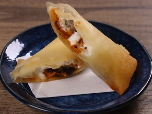 鰻とクリームチーズの春巻き