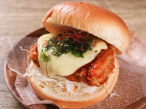 ヤンニョムチキンバーガー　～とろ～りチーズ＆韓国のり～