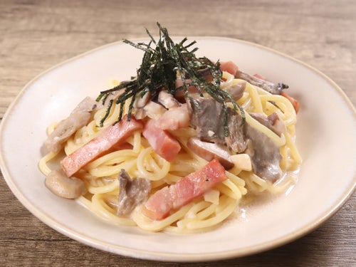 ベーコンときのこの豆乳クリームパスタ