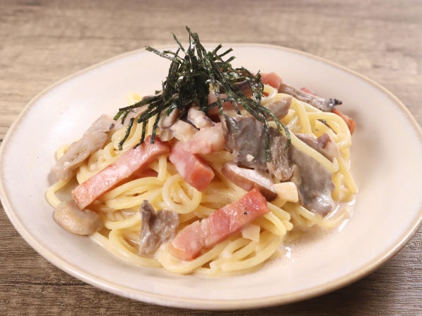 ベーコンときのこの豆乳クリームパスタ
