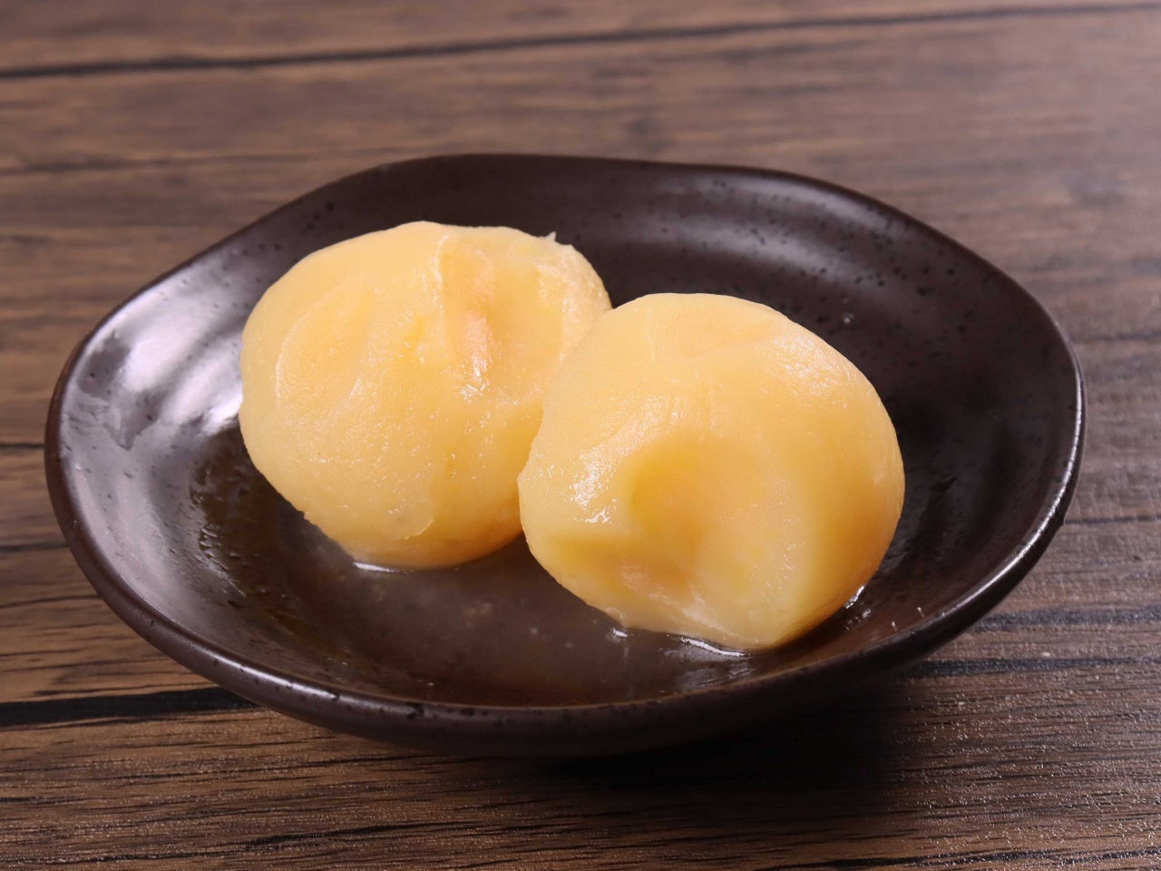 【北海道産】チルドポテト 北あかり（ホール） 1kg